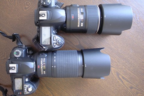 AF-S VR Zoom Nikkor ED 70-300mm F4.5-F5.6Gレンズ(下)
